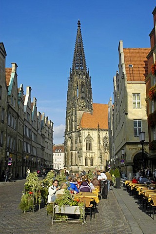 St. Lamberti Church and Prinzipal Market (Prinzipalmarkt), Muenster, North Rhine-Westphalia, Germany