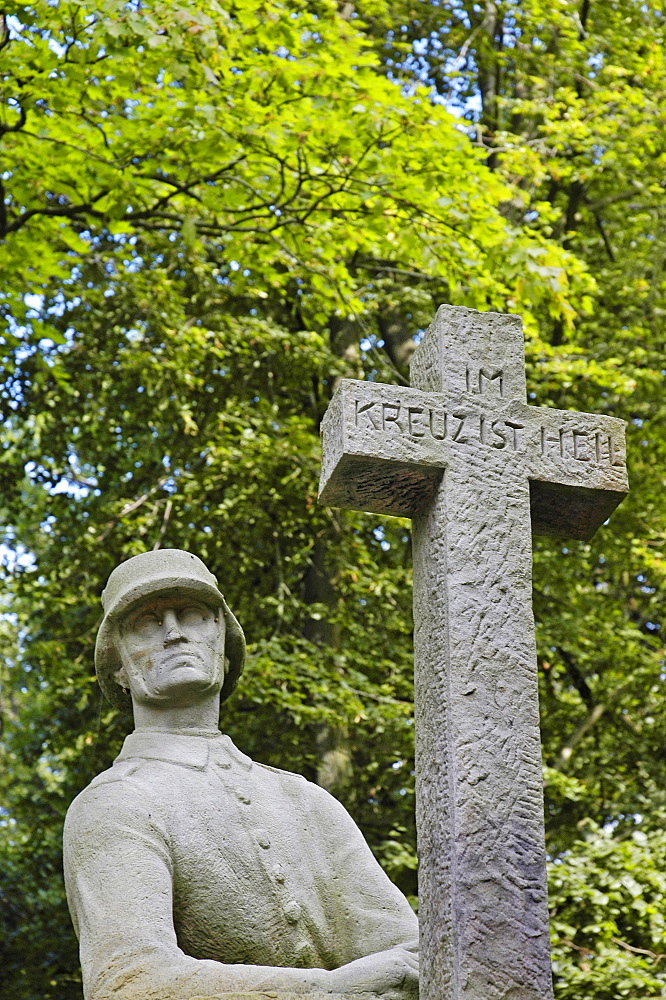 War memorial, Vinsebeck, Steinheim, North Rhine-Westphalia, NRW, Germany