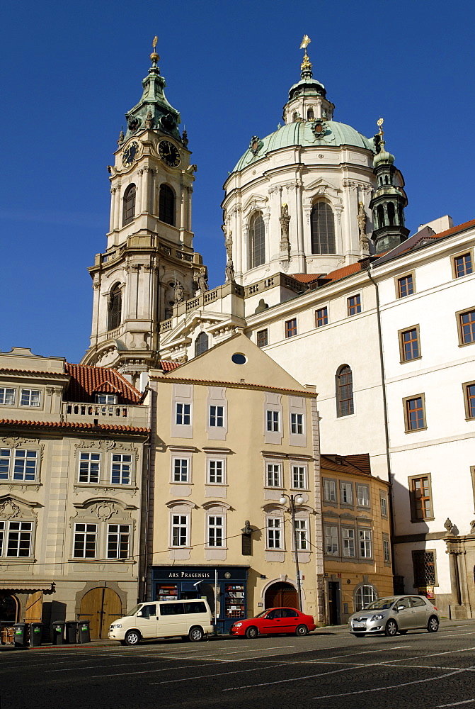 St Nicholas' church on Malostranske nam&sti, Lesser Town Square, Mala Strana, UNESCO World Heritage Site, Prague, Czech Republic, Czechia, Europe