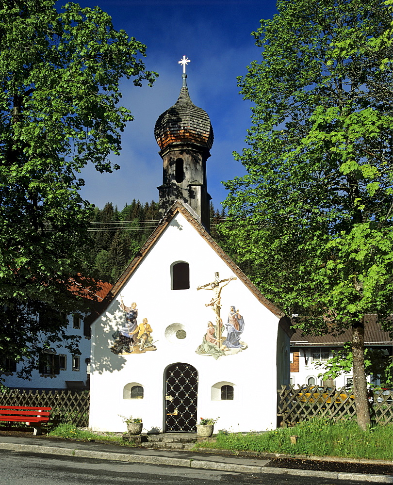 Chapel in Klais near Mittenwald Forest, Upper Bavaria, Bavaria, Germany, Europe