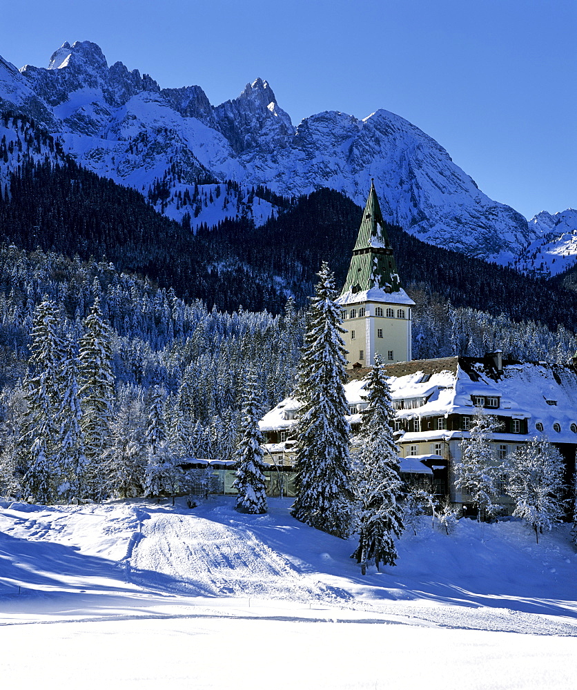 Castle-hotel Elmau, wintertime, Wetterstein Range, Upper Bavaria, Bavaria, Germany, Europe