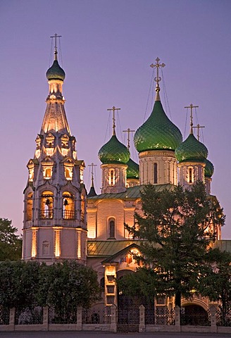 Sovetskaja Place with the Church of Elijah the Prophet, Yaroslavl, Russia