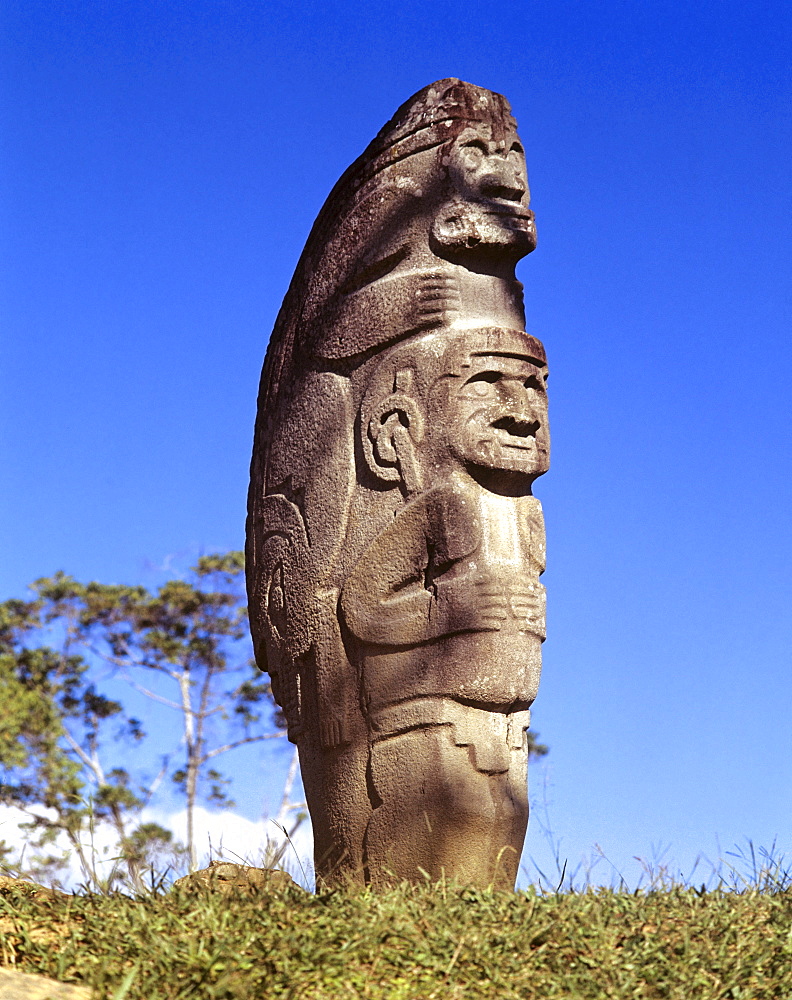 Pre-Columbian stone statue, San Agustin culture, prehistoric culture, southern Colombia, South America