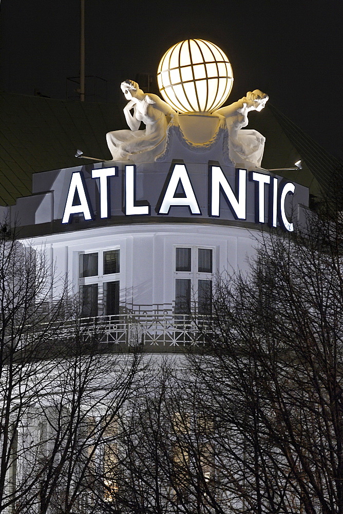 Hotel Atlantic Kempinski in Hamburg at night - city of Hamburg - Hamburg, Germany, Europe