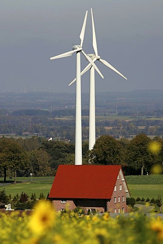 Wind turbines, wind power stations near Soest, North Rhine-Westphalia, Germany