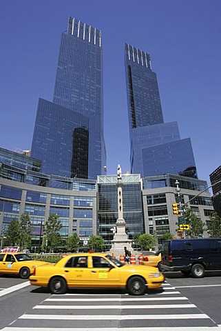 USA, United States of America, New York City: Time Warner Center at Columbus Circle. Offices, shops, restaurants, hotel.