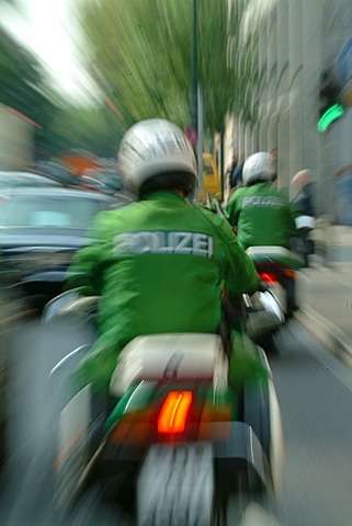 DEU, Germany, Duesseldorf : Police bike patrol.