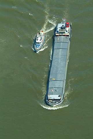 DEU, Germany, Duisburg: Police river patrol boat squad. 25 boats on the river Rhine are on duty to control traffic on the river between the dutch boarder and the town of Bonn. They control the freight, cruise and leisure boat traffic.