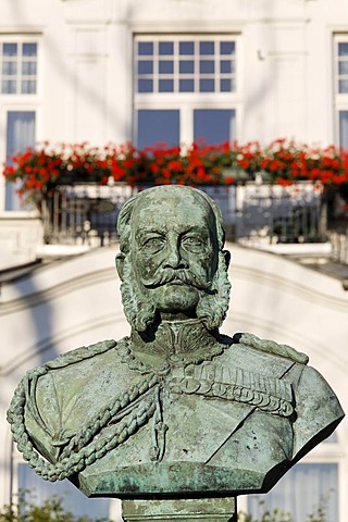 Bust of Kaiser Wilhelm I in front of the Villa Staudt, Heringsdorf seaside resort, Usedom Island, Baltic Sea, Mecklenburg-Western Pomerania, Germany, Europe