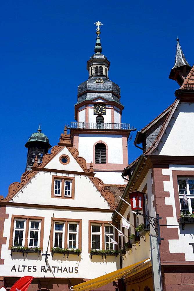 Old city hall, tourism information centre and Protestant parish church, Bergstrasse-Odenwald Natural Park, Erbach, Odenwald Range, Hesse, Germany, Europe