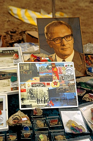 Flea market with DDR utensils, e.g. the portrait Erich Honecker