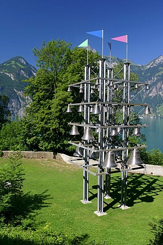 Installation of chimes at the Tellskapelle (Tell's chapel) around the "Weg der Schweiz" hiking path at Lake Lucerne.