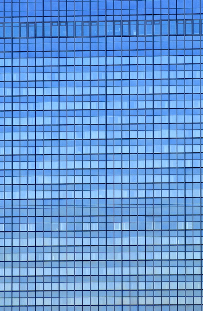 Glass cladding