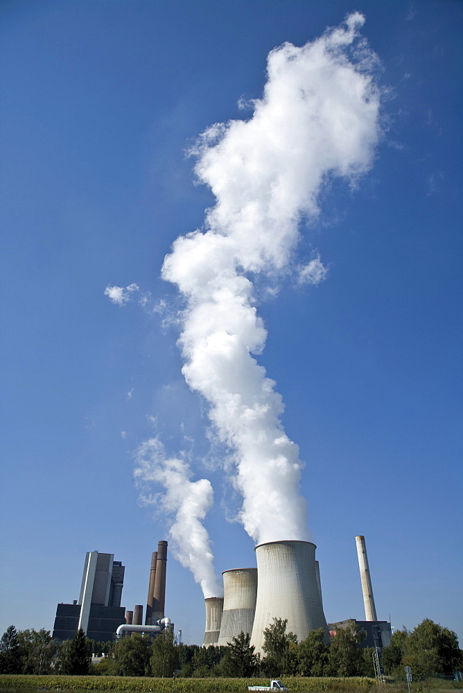 Weisweiler coal power plant near Aachen, North Rhine-Westphalia, Germany, Europe