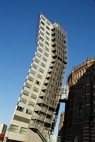 Housing estate and business center, Gasometer with Schild annex, Vienna, Austria