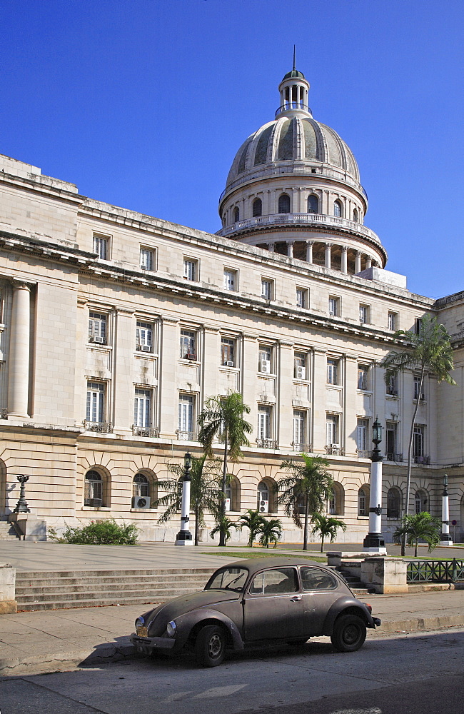 El Capitolio, national capitol building in Havana, Cuba, Caribbean