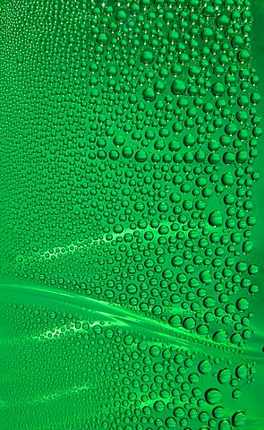 Condensed drops in green Waterbottle