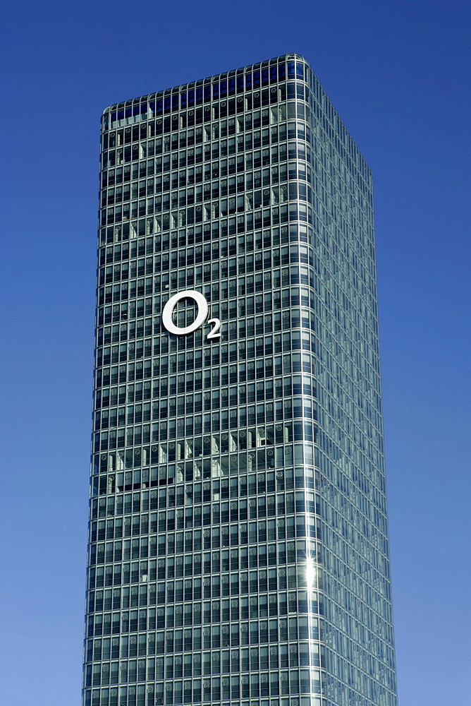 O2 (telecommunications company) logo on a high-rise in Munich, Bavaria, Germany, Europe