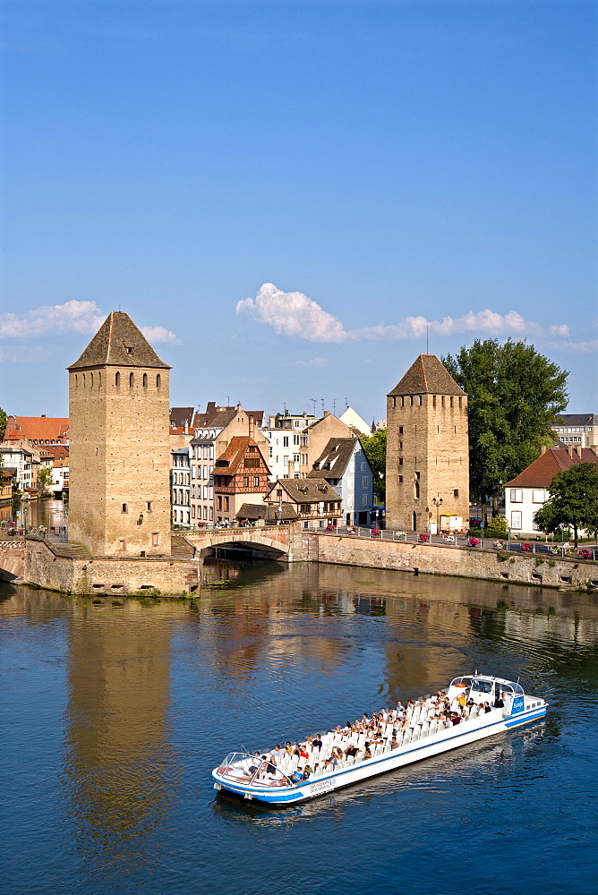 Ponts Couverts, Ill River, Strasbourg, Alsace, France, Europe