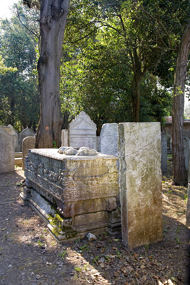 Graves in the Jewish cemetery, Lido, Venice, Venetian Lagoon, Italy, Europe