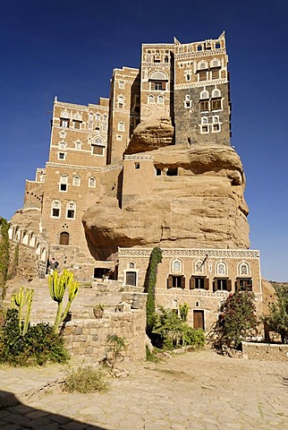 Dar al Hadschar, palace of iman Yachya at Wadi Darr, Dhar, Yemen