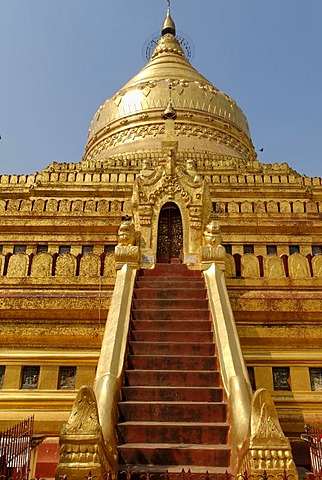 Shwezigon Pagoda, Bagan (Nyaung U), Myanmar