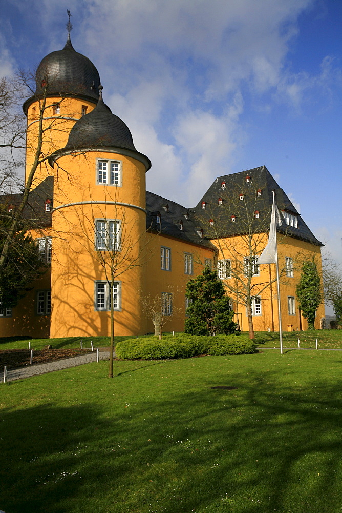 Montabaur Palace, elite education centre, Montabaur town landmark, Westerwaldkreis, North Rhine-Westphalia, Germany