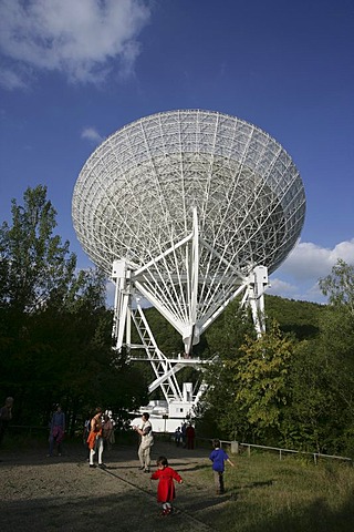 Radio Telescope from the Max-Planck-Instituts fuer Radioastronomie in Bad Muenstereifel-Effelsberg, Rhineland-Palatinate, Germany, Europe