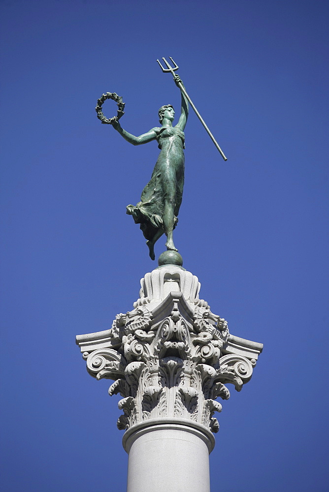 Commodore George Dewey‘s monument at the Union Square in San Francisco California, USA