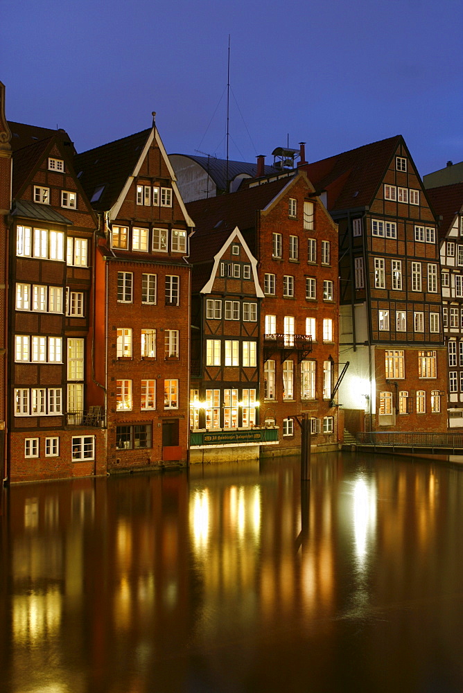 Houses along the Nikolaifleet Canal, Hamburg, Germany, Europe