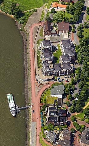 Aerial view, Rhine promenade, Rees, Lower Rhine area, North Rhine-Westphalia, Germany, Europe