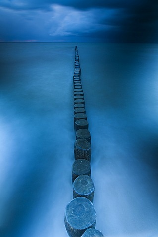 Breakwaters, sea resort of Zingst, Fischland-Darss-Zingst, Baltic Sea, Mecklenburg, Pomerania, Germany, Europe