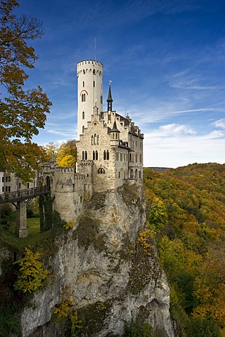 Schloss Lichtenstein Castle, Honau, Swabian Alb, Baden-Wuerttemberg, Germany, Europe