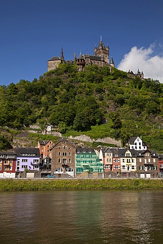 Moselle river with Reichsburg Imperial Castle, Cochem, Moselle, Rhineland-Palatinate, Germany, Europe, PublicGround