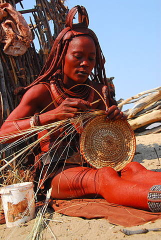 Himba woman making a bast mat, handicrafts, Purros, Kaokoveld, Namibia, Africa