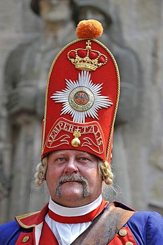 Life in the Baroque era, 18th century, Prussian uniform of the "Potsdam Giants", Schiller Jahrhundertfest festival, Marbach am Neckar, Baden-Wuerttemberg, Germany, Europe