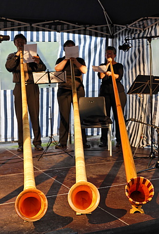 Alphorn trio of the Duisburger Philharmoniker philharmonic orchestra, ExtraSchicht festival, Landschaftspark landscape park Duisburg-Nord, Meiderich, North Rhine-Westphalia, Germany, Europe