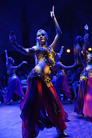 Oriental dance, dance performance in HodjaPasha Cultural Centre, Old City Sultanahmet, Istanbul, Turkey, Europe