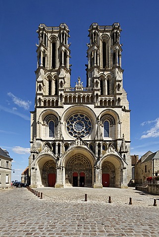 Laon Cathedral, west facade, Laon, Via Francigena, an ancient road from France to Rome, department of Aisne, Picardy region, France, Europe