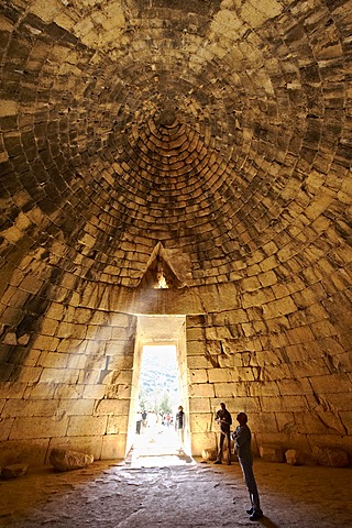 Interior of the Treasury of Atreus, an impressive "tholos", a beehive shaped tomb on Panagitsa Hill, Mycenae archaeological site, UNESCO World Heritage, Peloponnese, Greece, Europe