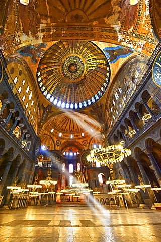 Islamic decoration on the domes of the interior of Hagia Sophia, Ayasofya, Istanbul, Turkey