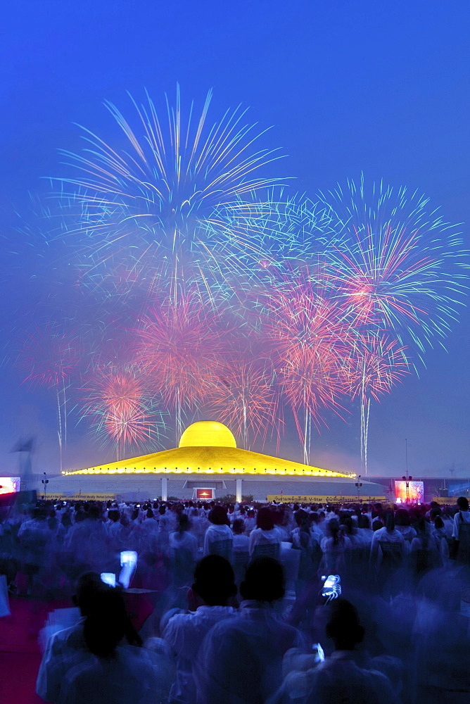 Fireworks behind the Chedi Mahadhammakaya Cetiya of the Wat Phra Dhammakaya temple, Khlong Luang District, Pathum Thani, Bangkok, Thailand, Asia