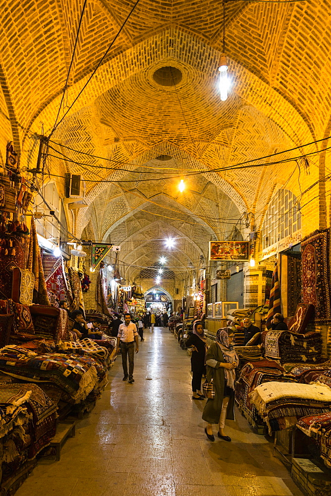 Bazar-e Vakil or Vakil Bazaar, Shiraz, Iran, Asia