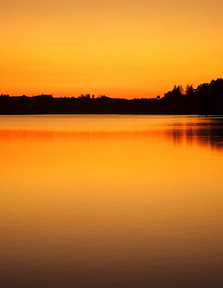 Bucher Stausee reservoir, Ostalb, Swabian Alb, Baden-Wurttemberg, Germany, Europe