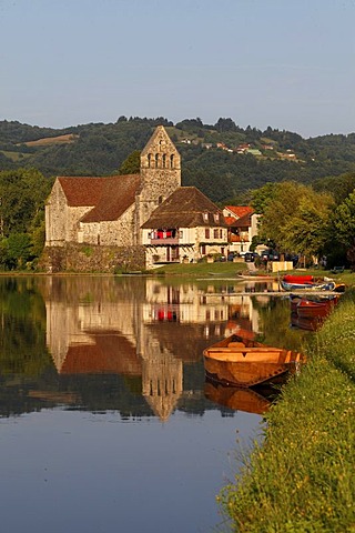 Beaulieu sur Dordogne, Dordogne valley, Correze, Limousin, France, Europe