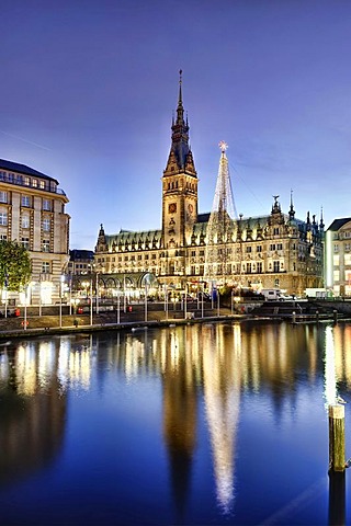 City Hall with Christmas Market in Hamburg, Germany, Europe