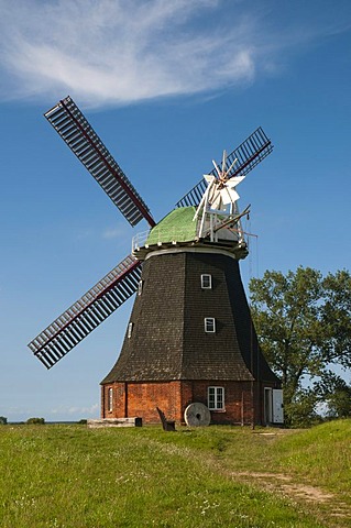 Stove Dutch windmill, built 1889, Boiensdorf, Baltic Sea, Mecklenburg-Western Pomerania, Germany, Europe