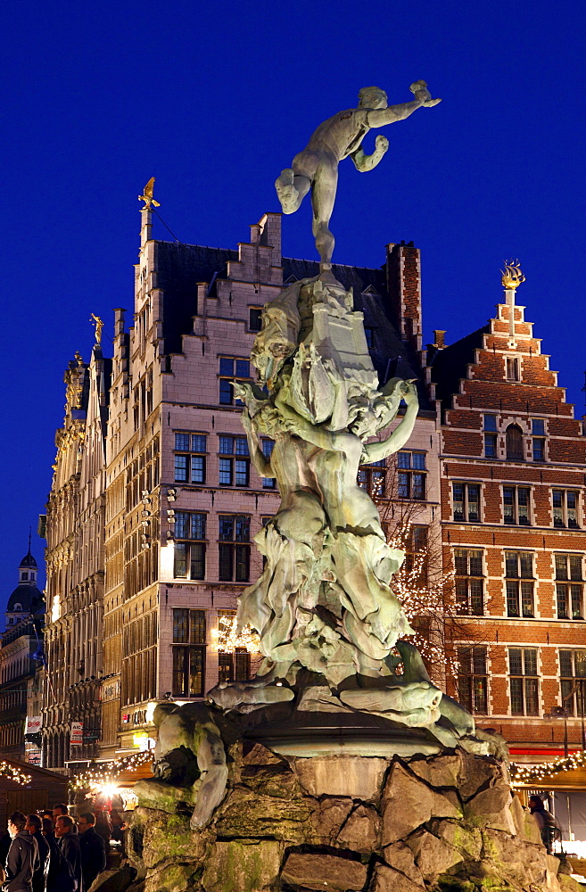 Brabo fountain, guild houses and gabled houses in the back, ornate facades, golden figures on the pointed gables, Grote Markt, historic centre of Antwerp, Flanders, Belgium, Europe