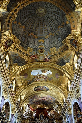 Arched ceiling, ceiling painting, 1703, by Andrea Pozzo, creating a perspective optical illusion, Jesuitenkirche church, Doktor-Ignaz-Seipel-Platz square 1, Vienna, Austria, Europe