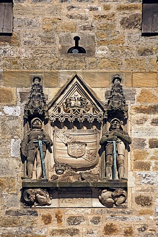 Crest of the duchy of Saxe-Coburg and Gotha on the Bulgarenturm tower of the Veste Coburg castle, Coburg 1, Coburg, Upper Franconia, Bavaria, Germany, Europe